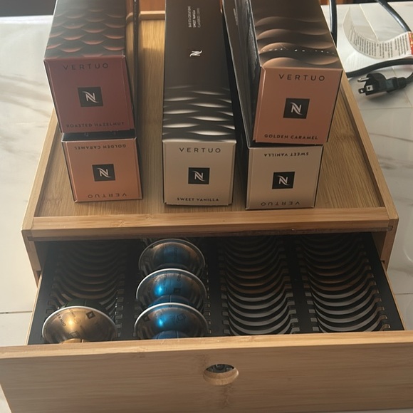 Nespresso Machine - Picture 3 of 4